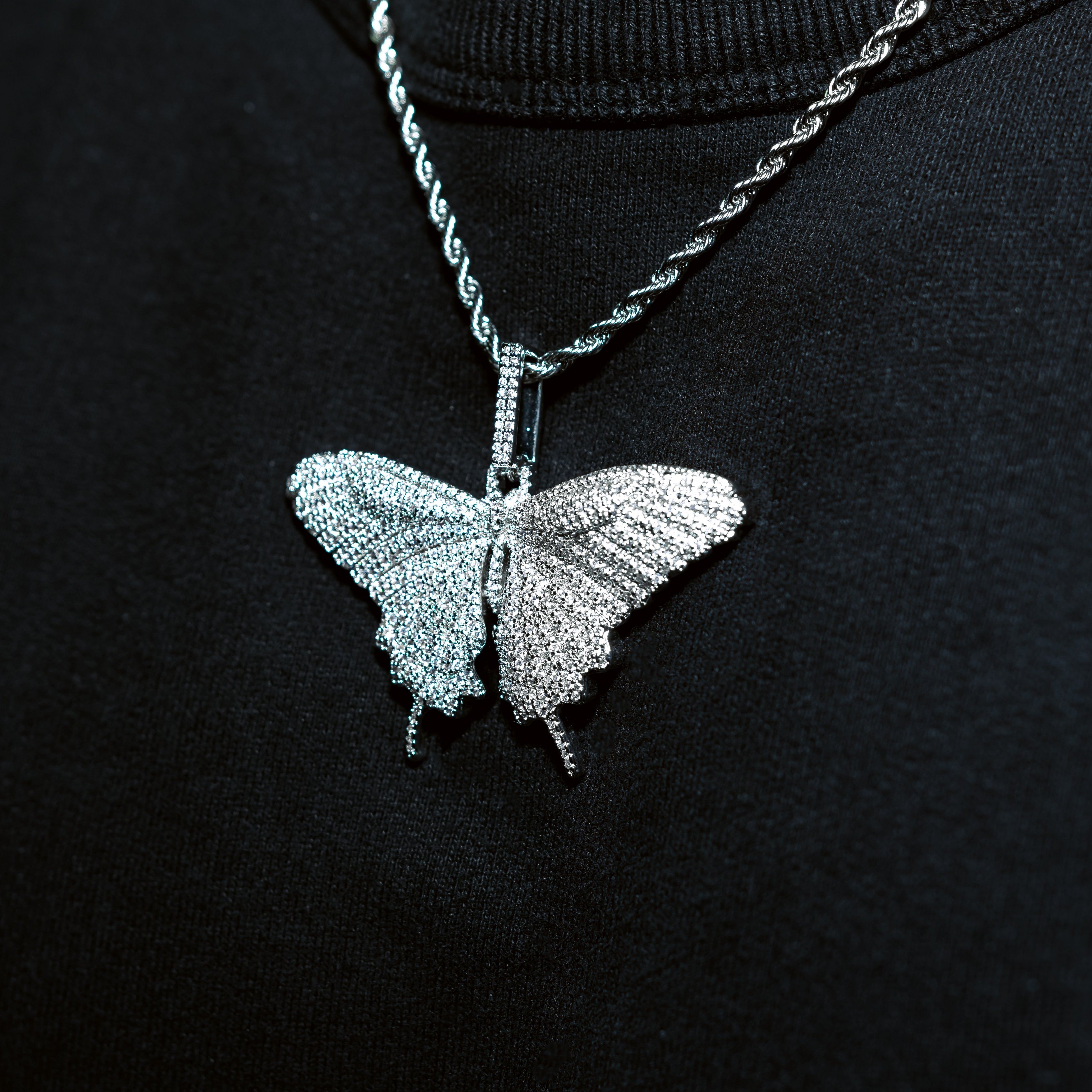 EISZEIT BUTTERFLY EFFECT PENDANT