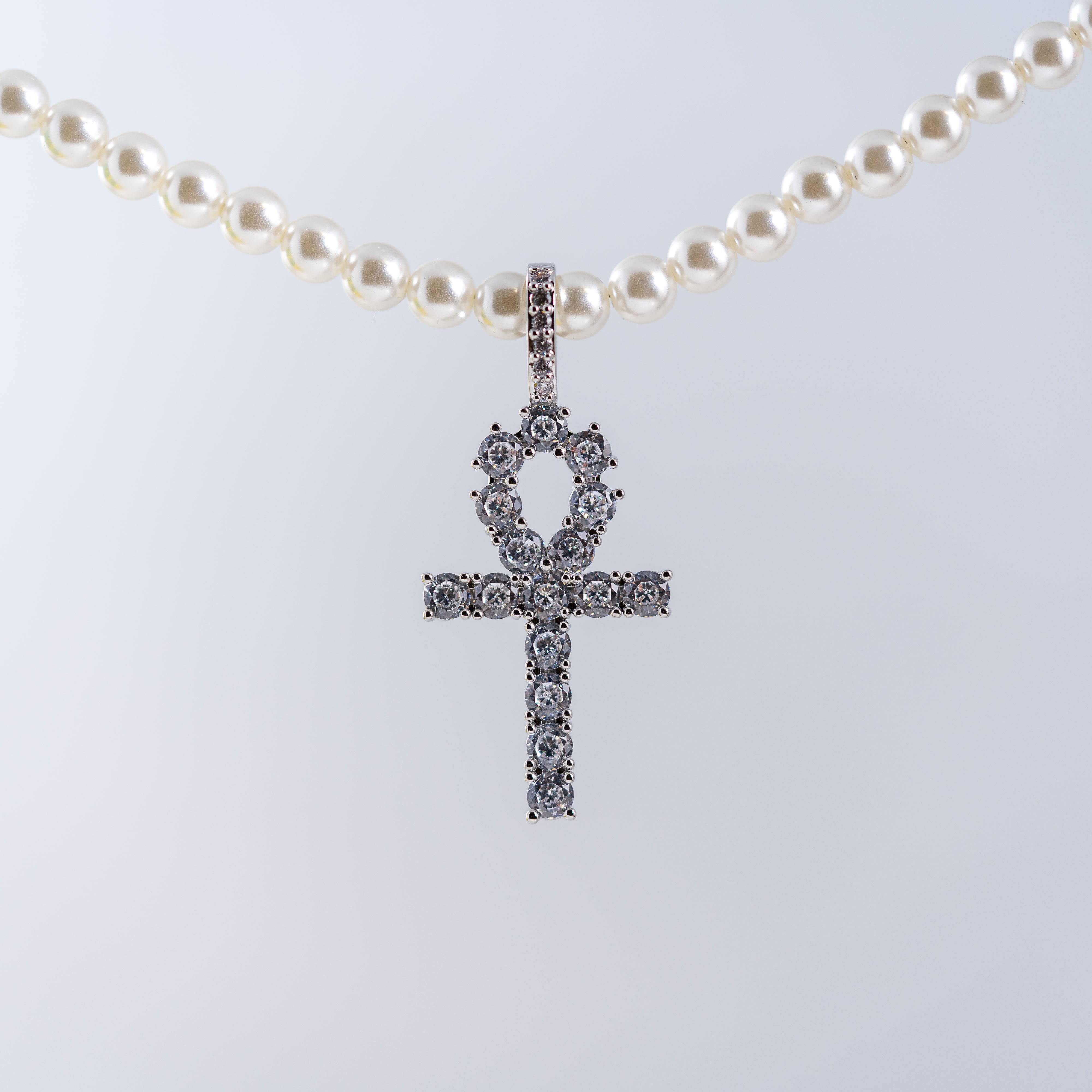 EISZEIT PEARL ANKH PENDANT