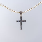 EISZEIT PEARL CROSS PENDANT