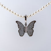 EISZEIT PEARL BUTTERFLY PENDANT